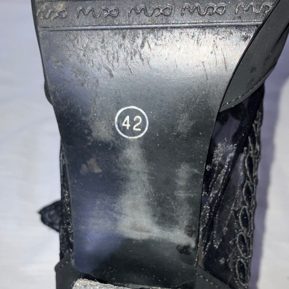 Size 42 women’s Chic Black Embroidered lace Ankle Booties - Picture 4 of 16